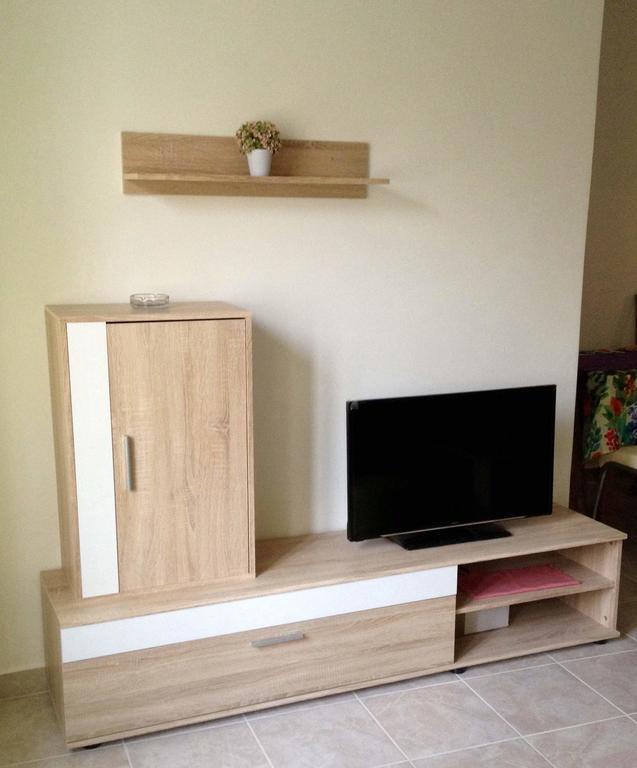Apartaments Oma & Opa Banjol 外观 照片