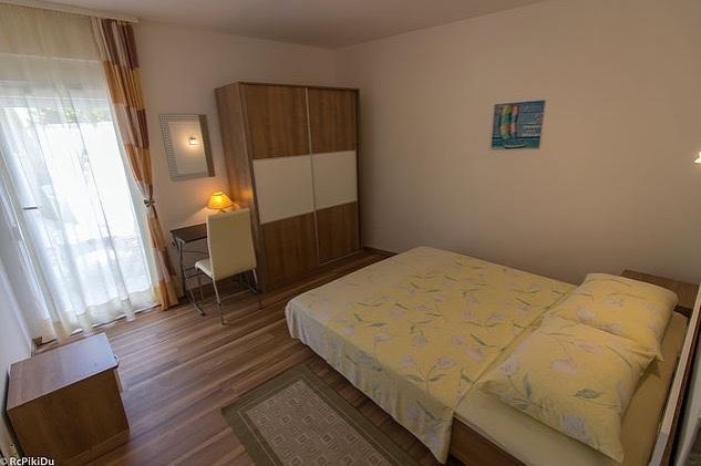 Apartaments Oma & Opa Banjol 外观 照片