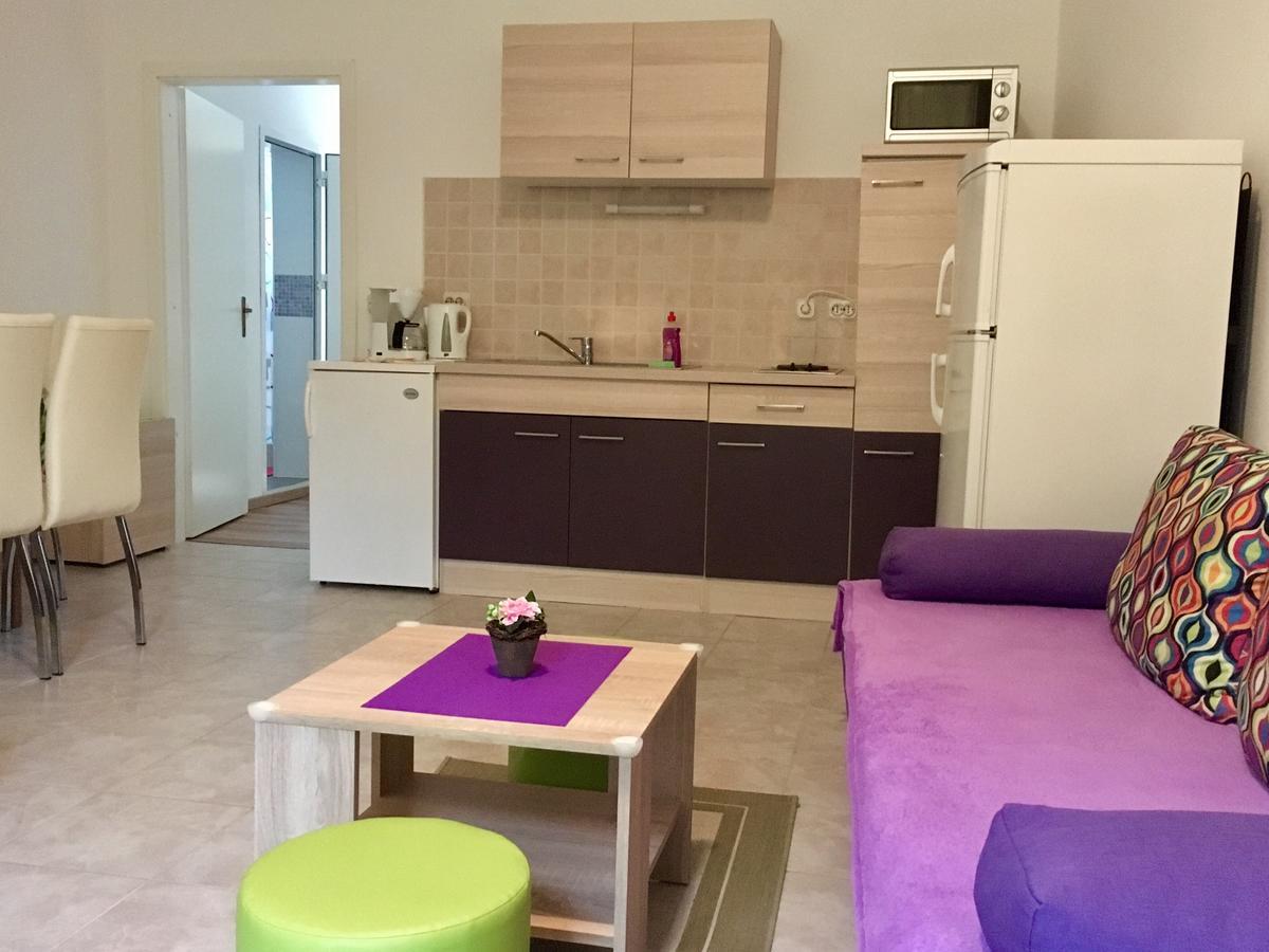 Apartaments Oma & Opa Banjol 外观 照片
